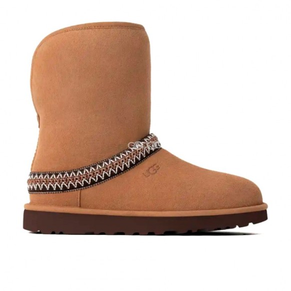 Женские угги Classic Short Crescent - Chestnut
